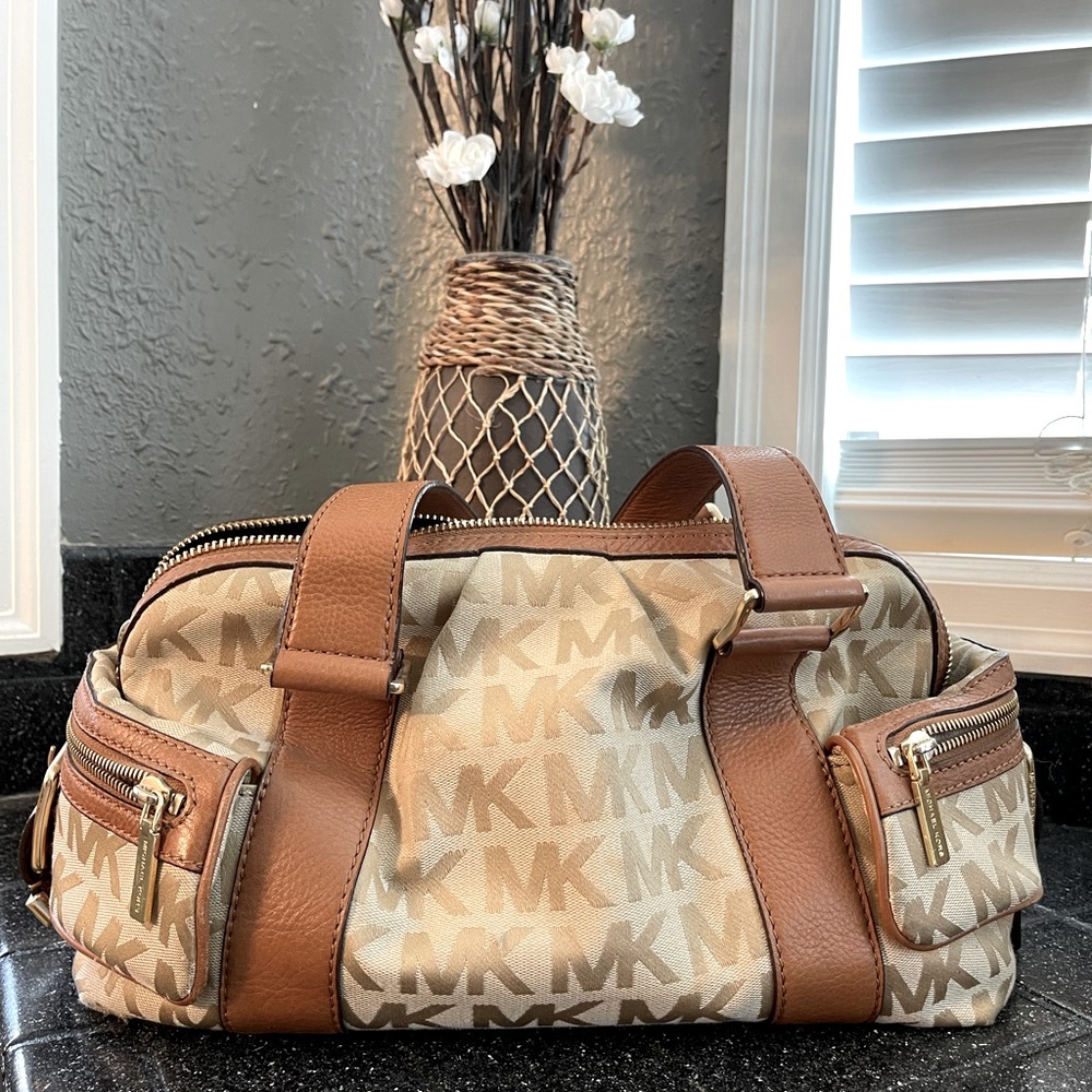 Medium Michael Kors bag